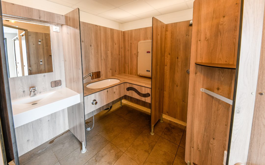Installations modernes au Camping familial Lac Amance