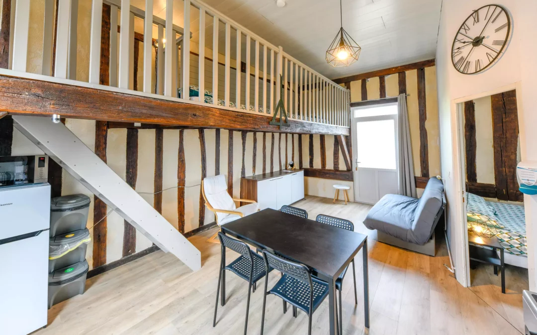 Salon dans le petit gîte au Domaine Le Colombier